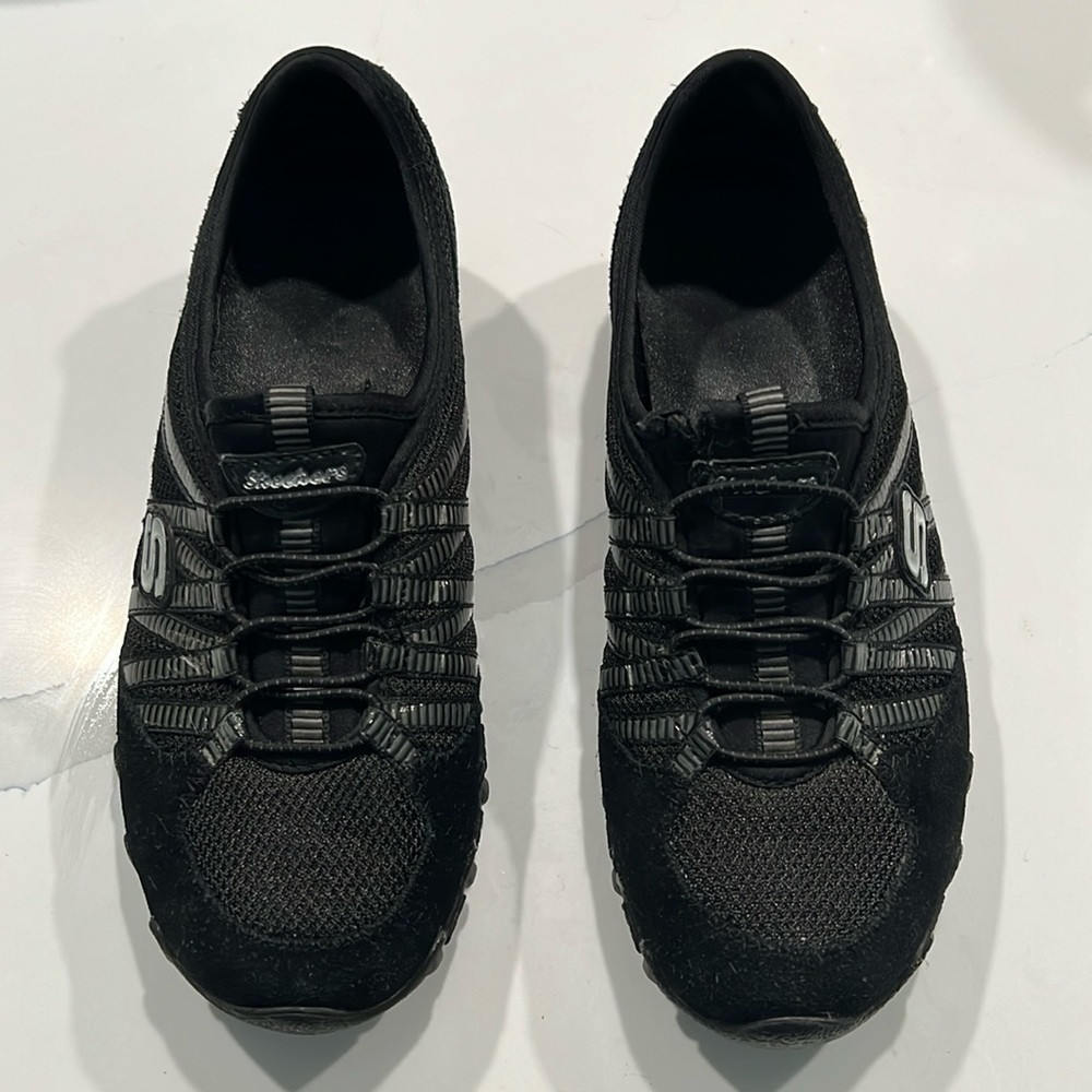 Skechers Black No-tie Sneaker 6